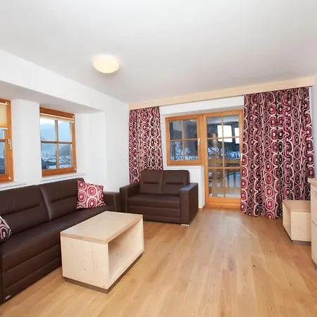 Apartmán Near Lift, Cleaning Included *